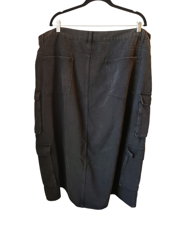 Cider Size 4x 24/26 Distressed Black Cargo Midi Skirt with Front Slit - Picture 5 of 7